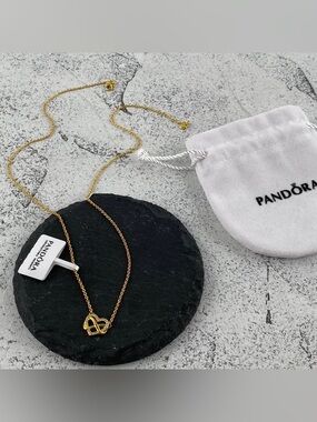 Pandora Gold Infinity Heart Pendant Necklace